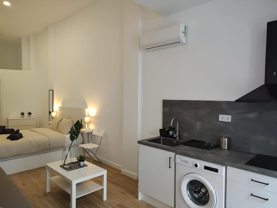 Ferienwohnung Nuevo Loft En Playa Y Cerca Del Centro, Ac Y Wifi Valencia Exterior foto