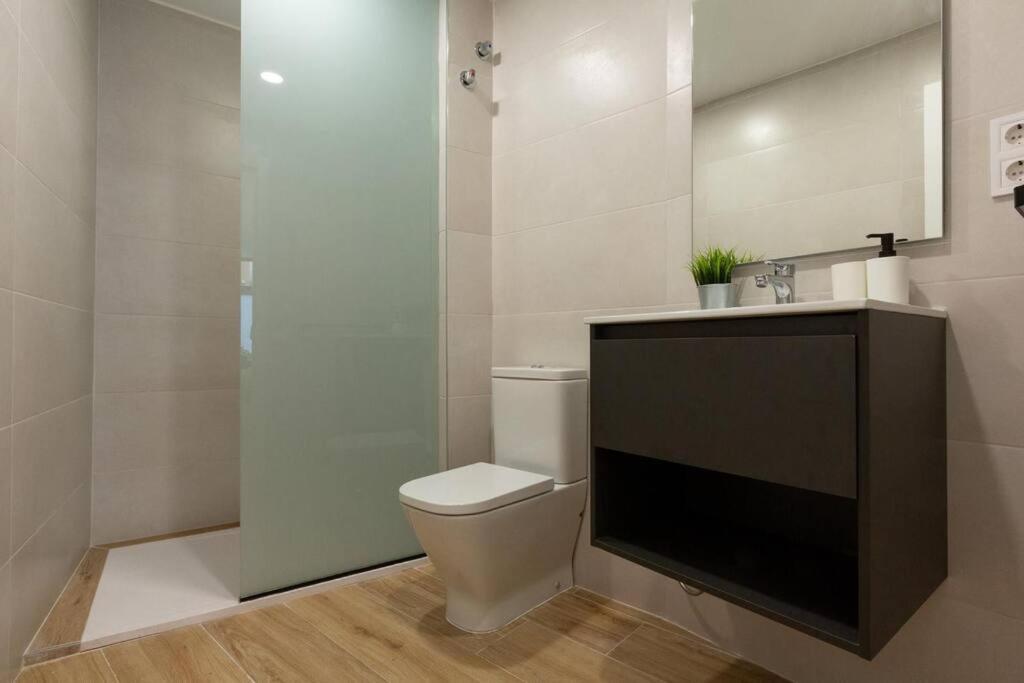Ferienwohnung Nuevo Loft En Playa Y Cerca Del Centro, Ac Y Wifi Valencia Exterior foto